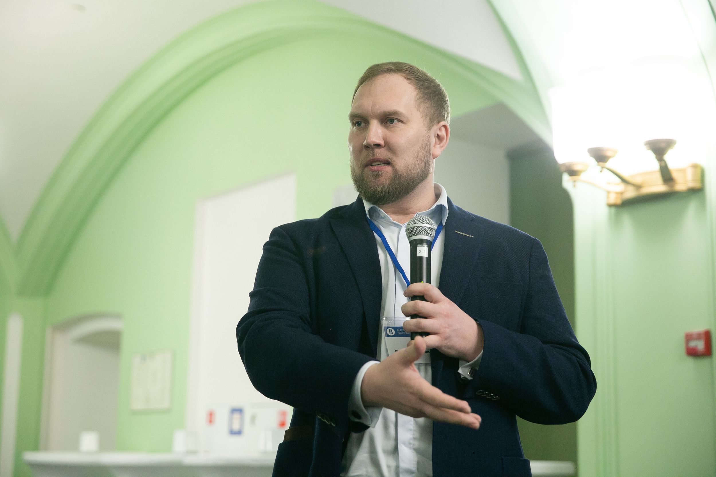 Владимир Лазарев